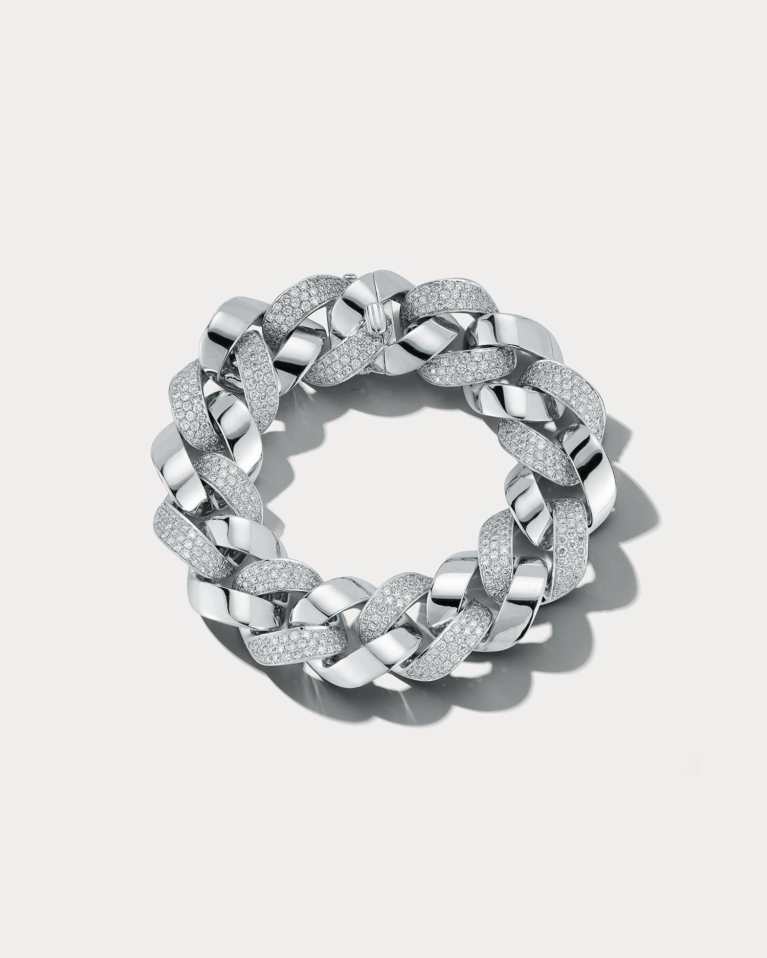 Round Cut White Gold and Diamond Cuban Chain Bracelet For Sale