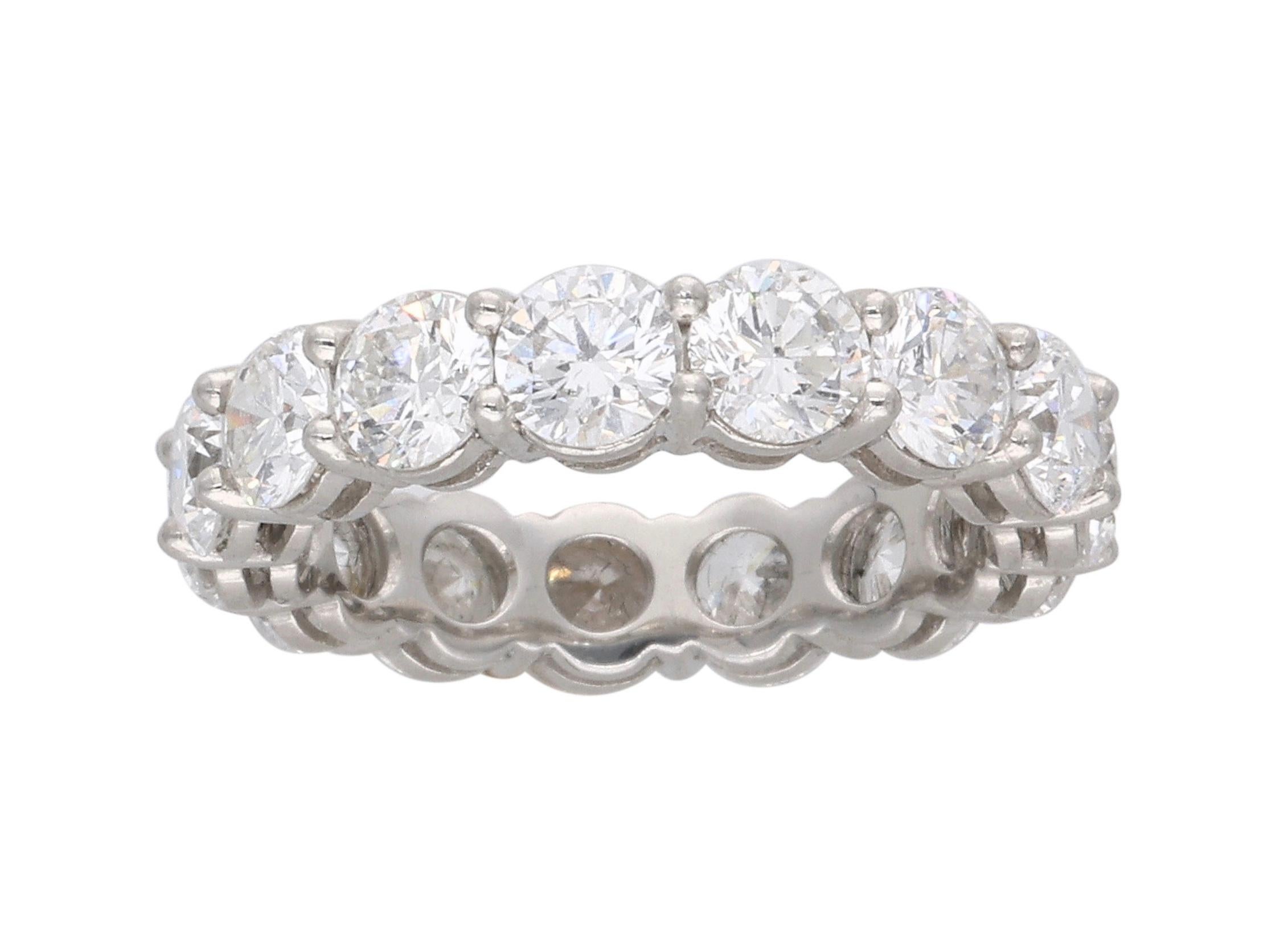 Round Cut White Gold and Diamond Eternity Band Ring For Sale