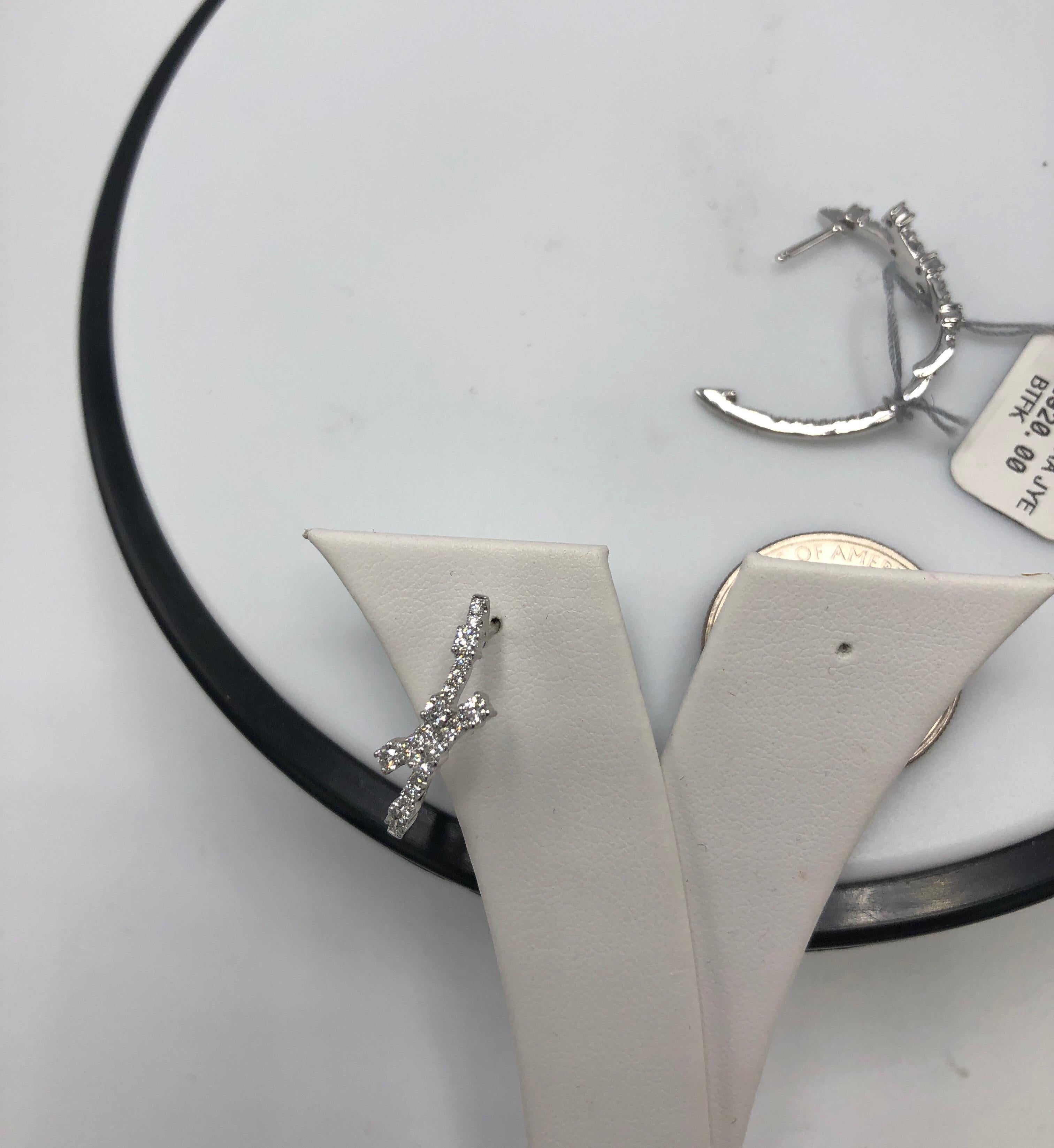Round Cut White Gold and Diamond Hoops Star Design