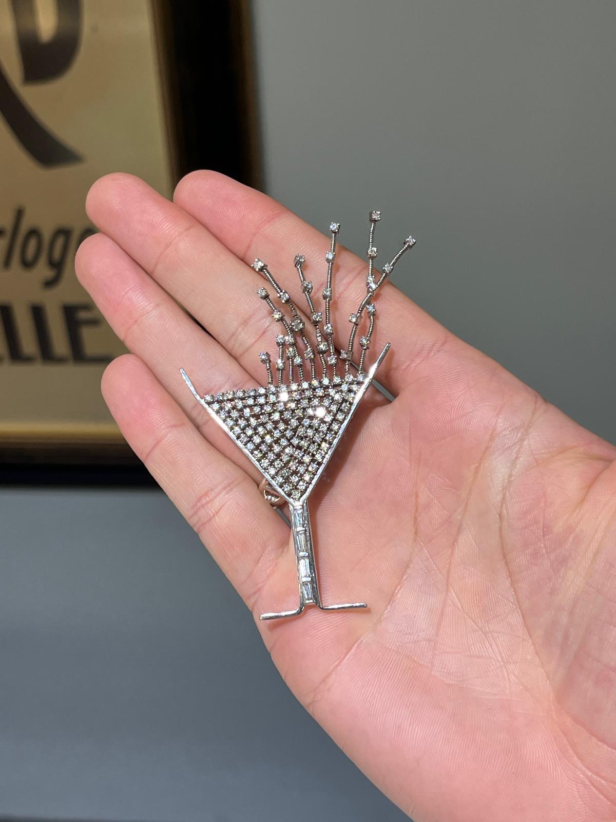 Women's or Men's White Gold and Diamond Martini Pin by Washkoff With En Tremblant Diamond Bubbles For Sale