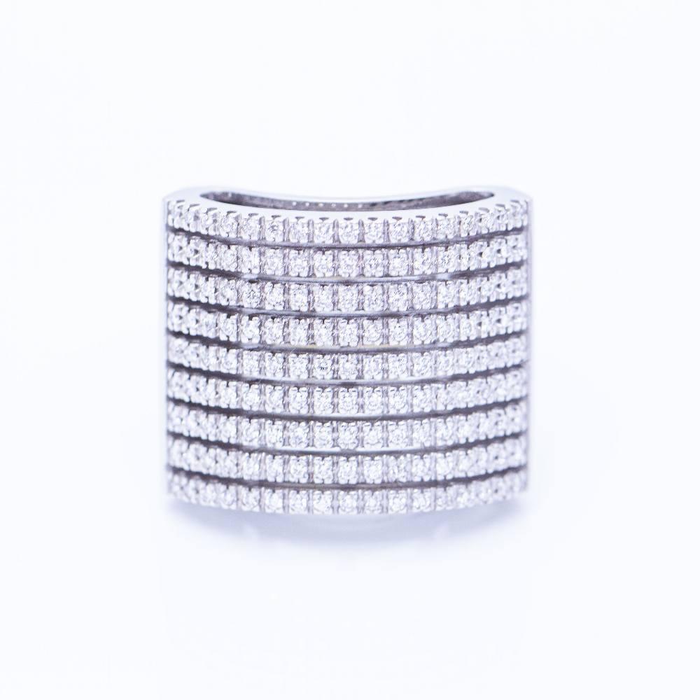 White Gold Ring for woman  Diamonds in Brilliant cut with total weight 1,70cts. in quality G/VS  Size 14, it is possible to adapt the size (Consult budget)  18 kt. White Gold  27,60 grams.  Brand New Product I Ref: N102922EJ