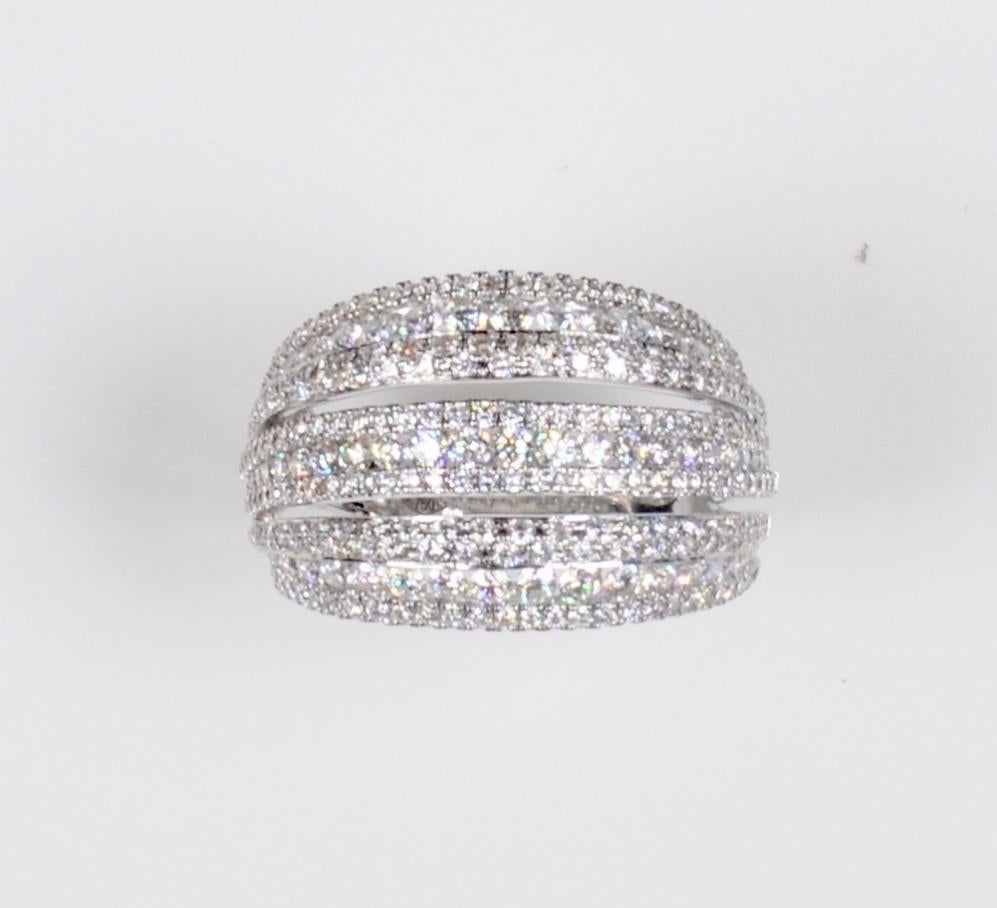 Modern 18 Karat White Gold and Brilliant Diamond Ring 1.95 Carat