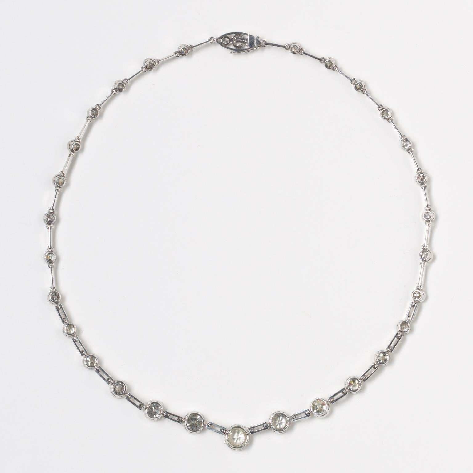 White Gold and Diamond Rivière Necklace In Excellent Condition For Sale In Amsterdam, NL