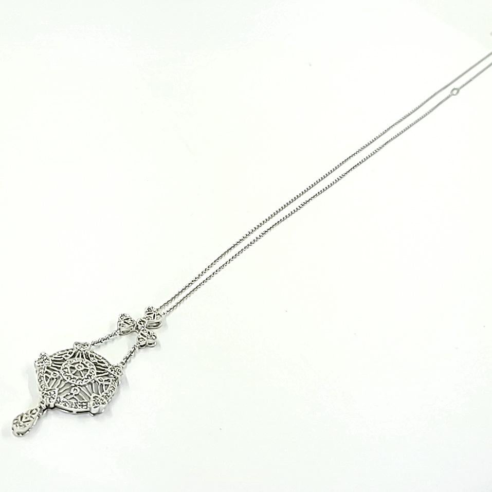 White Gold and Diamond Slide Pendant Necklace In Good Condition For Sale In Coral Gables, FL