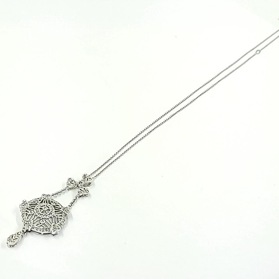 Collier à pendentif Slide en or blanc et diamants Bon état - En vente à Coral Gables, FL