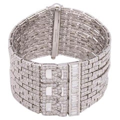 Zwölfstrangiges Armband aus Weißgold und Diamanten