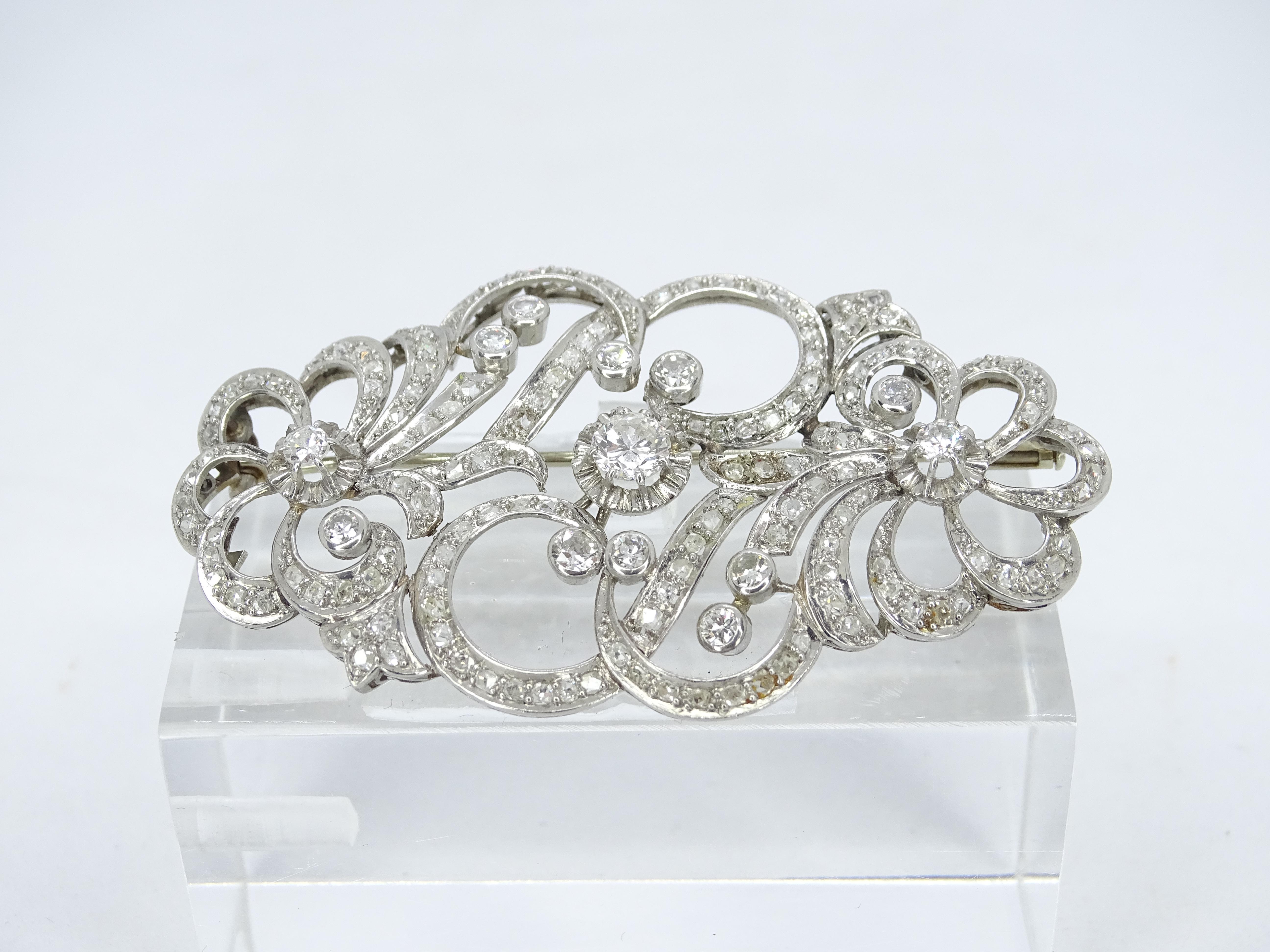 White gold and diamonds Art Nouveau Brooch , French jewell 14