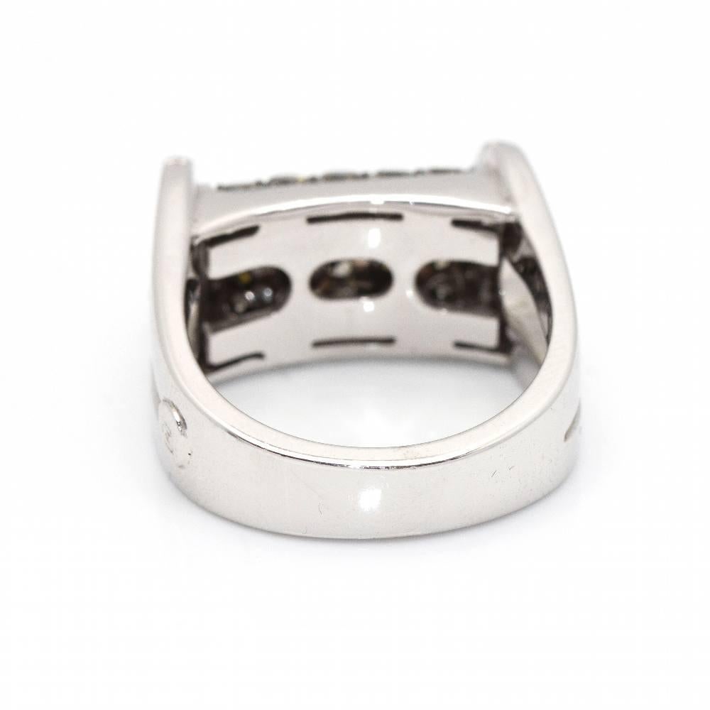 White Gold and Diamonds Champagne Ring In New Condition For Sale In Barcelona, CT