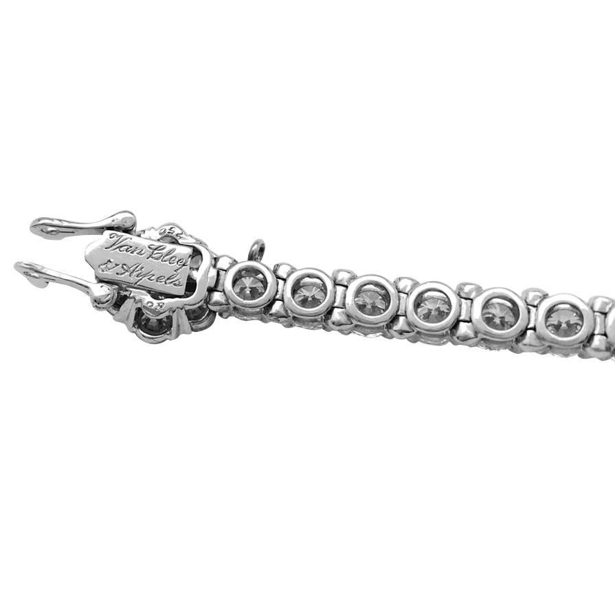 Contemporary White Gold and Diamonds Van Cleef & Arpels Tennis Bracelet