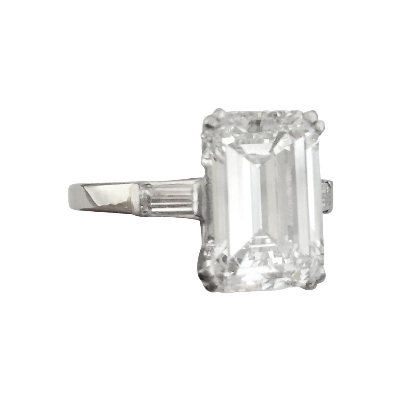 Emerald Cut Engagement ring set with 3.82 Carat Emerald-Cut Diamond