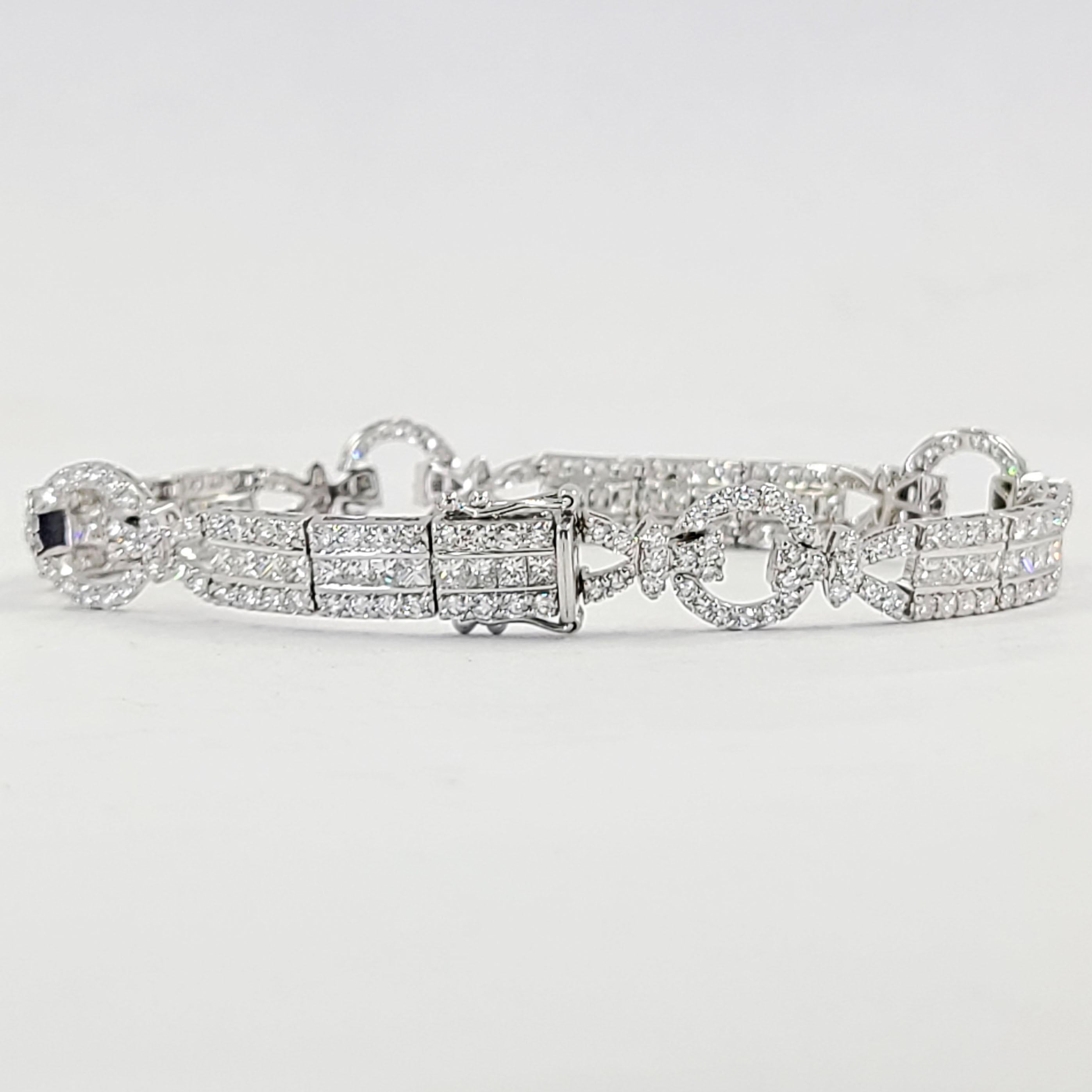 Bracelet en or blanc et diamants taille princesse en vente 2