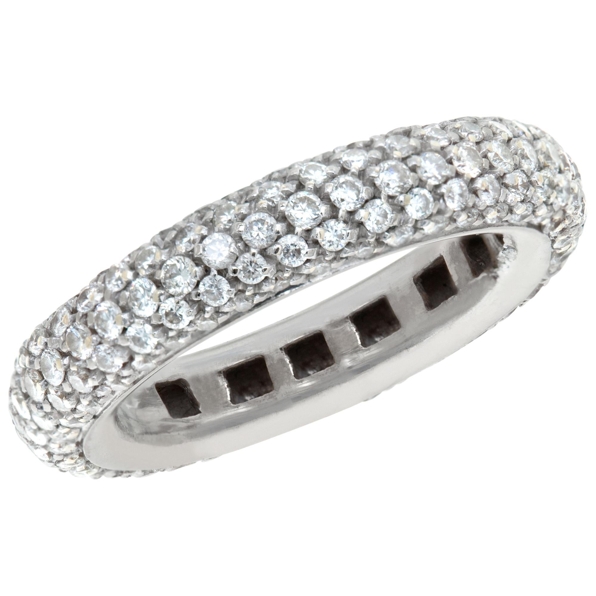 White gold Antonini Milano eternity band with round brilliant cut diamonds In Excellent Condition For Sale In Surfside, FL