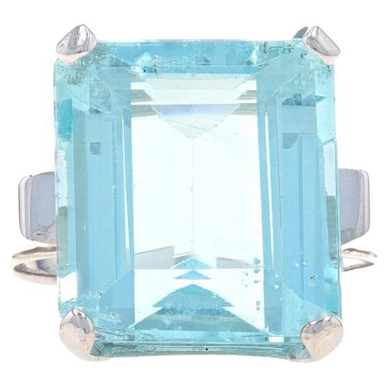 White Gold Aquamarine Cocktail Solitaire Ring - 14k Emerald Cut 9.65ct For Sale