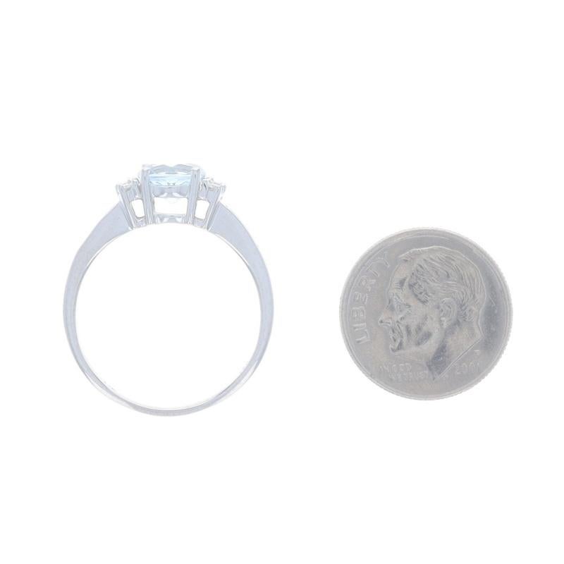 Anello di fidanzamento in oro bianco con diamante acquamarina - 14k Round 1.85ctw in vendita 1