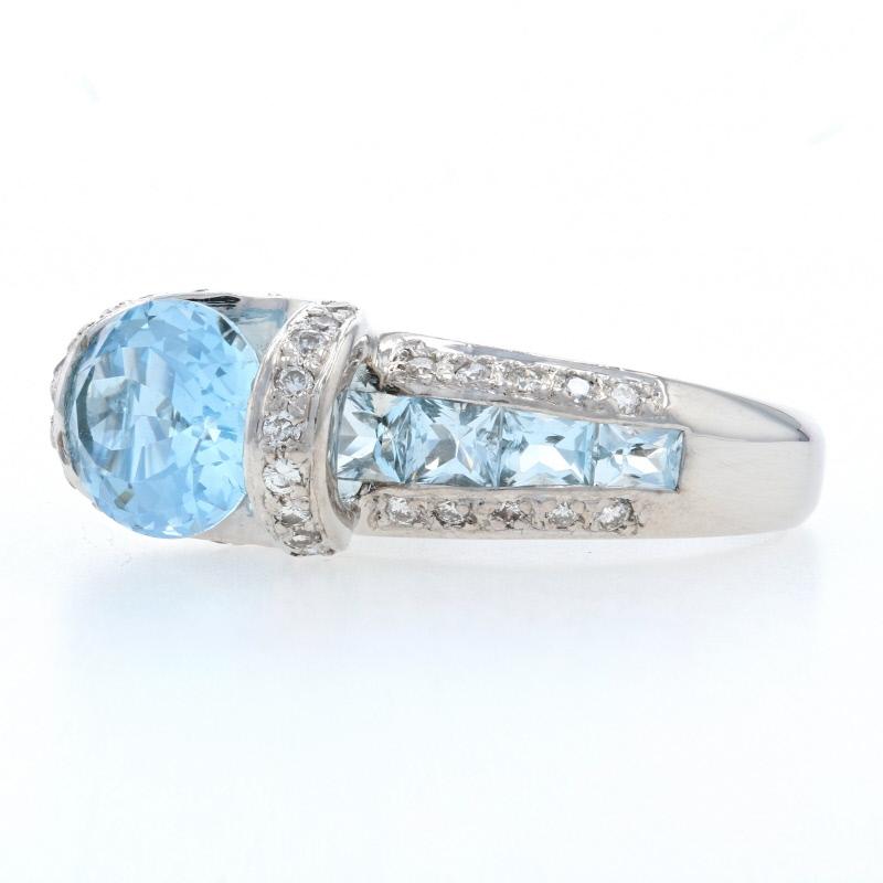 White Gold Aquamarine and Diamond Ring, 14 Karat Oval Cut 3.85 Carat In Excellent Condition In Greensboro, NC