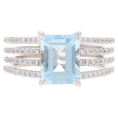Anillo de Oro Blanco Aguamarina y Diamante - 18k Talla Esmeralda 2.66ctw