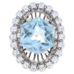 Anillo Halo Vintage de Oro Blanco con Aguamarina y Diamantes - 18k Hexágono 2.12ctw