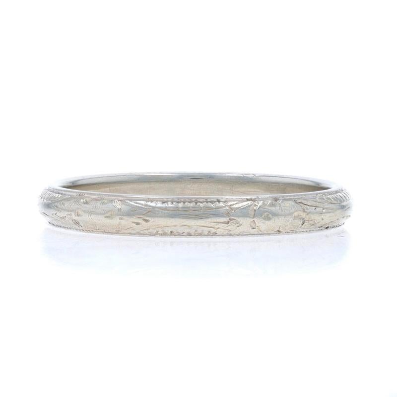 Women's White Gold Art Deco Etched Floral Wedding Band - 18k Ring SZ 7 1/2 For Sale