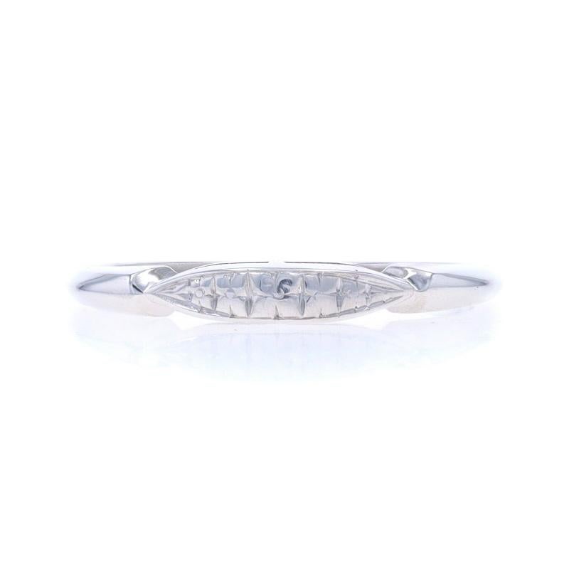 Size: 5
Sizing Fee: Up 2 sizes for $40 or Down 1 size for $40

Era: Art Deco

Metal Content: 14k White Gold

Style: Wedding Band without Stones
Theme: Floral
Features: Etched Detailing

Measurements

Face Height (north to south): 1/8