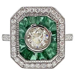 18K White Gold Art Deco Style Emerald and Diamond Ring