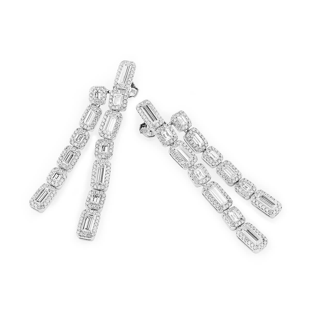 WHITE GOLD BAGUETTE AND BRILLIANT CUT DANGLE EARRINGS - 8.67 CT


Set in 18K White gold


Total baguette cut diamond weight: 6.50 ct
[ 26 diamonds]
Color: D-F
Clarity: VS

Total brilliant cut diamond weight: 2.17 ct
[ 456 diamonds ]
Color: