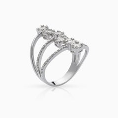 Bague en or blanc avec diamant baguette - poids total de 0,87 carat, or 18k