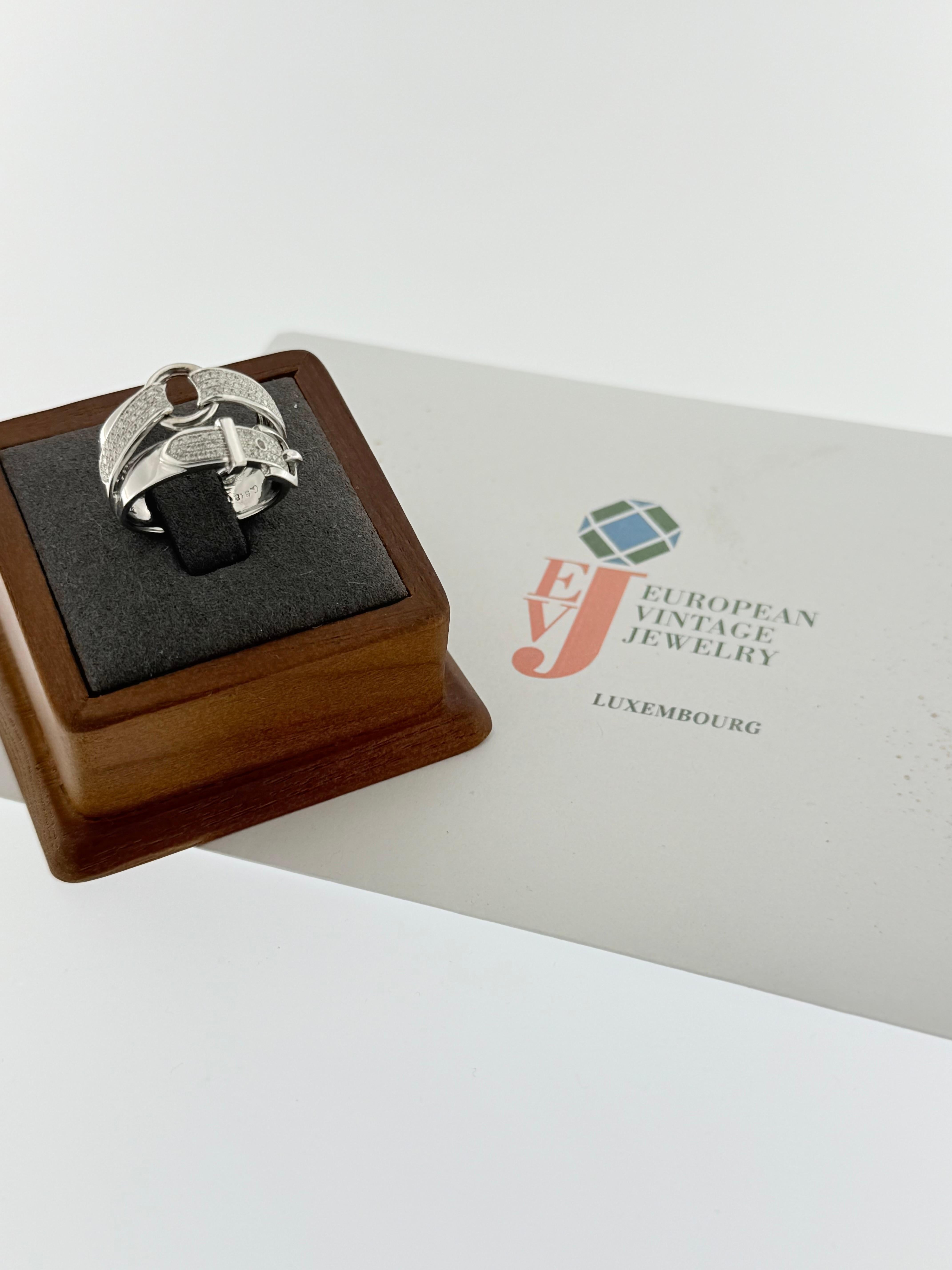 Weißgold Band Ring Gürtel Design mit natürlichen Diamanten (Zeitgenössisch) im Angebot