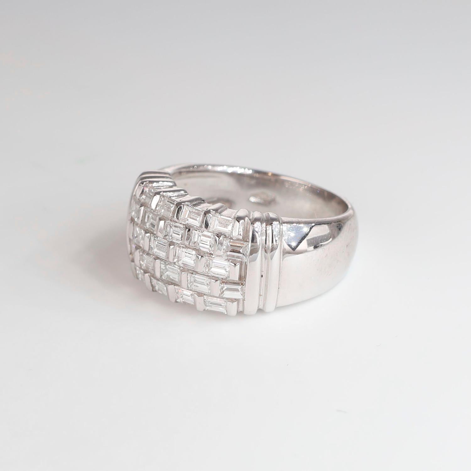 Women's or Men's White Gold Band Vintage Ring with Baguette Cut Diamonds 1.40 Carats For Sale