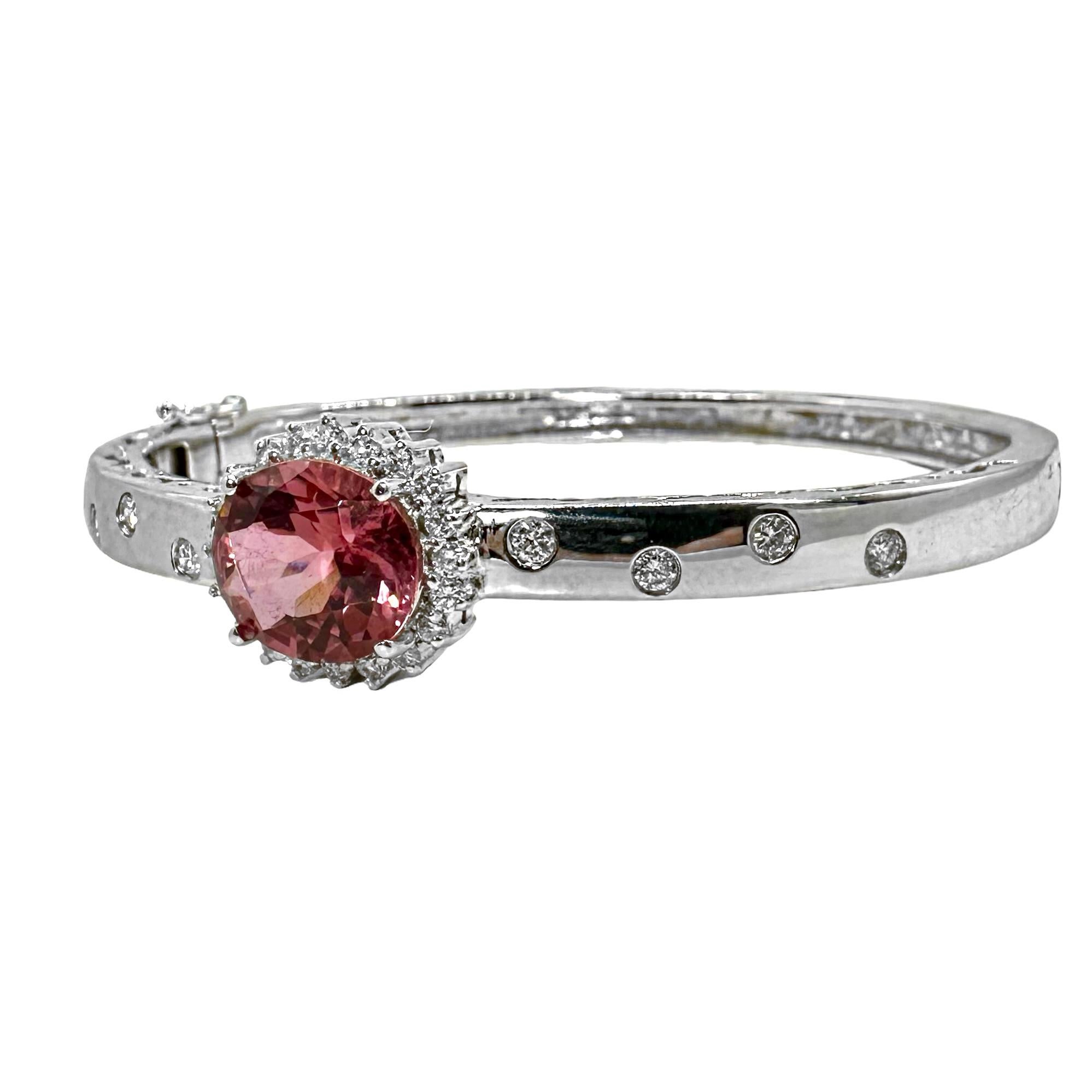 White Gold Bangle Bracelet with 4.27ct Oval Pink Tourmaline and Diamond Halo For Sale 1