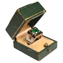 White Gold Bezel Engagement Ring, Vintage (Approx 2.00-Carats) Round Cut Emerald