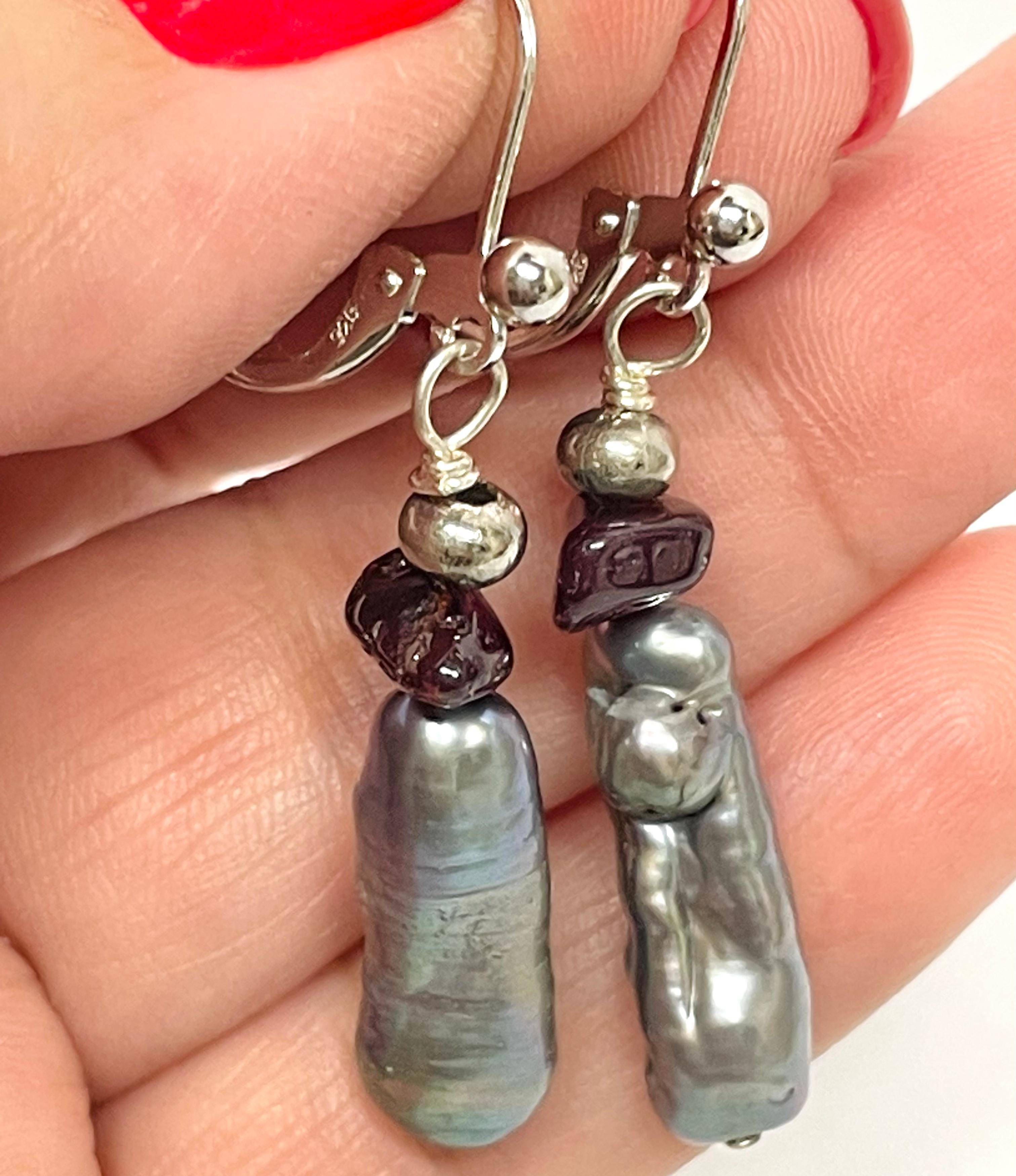 White Gold Biwa Pearl Dangle Earrings In Good Condition For Sale In Palm Desert, CA