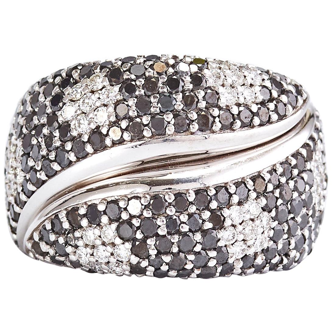 White Gold Black and White Diamond Pave Flowers Band Ring