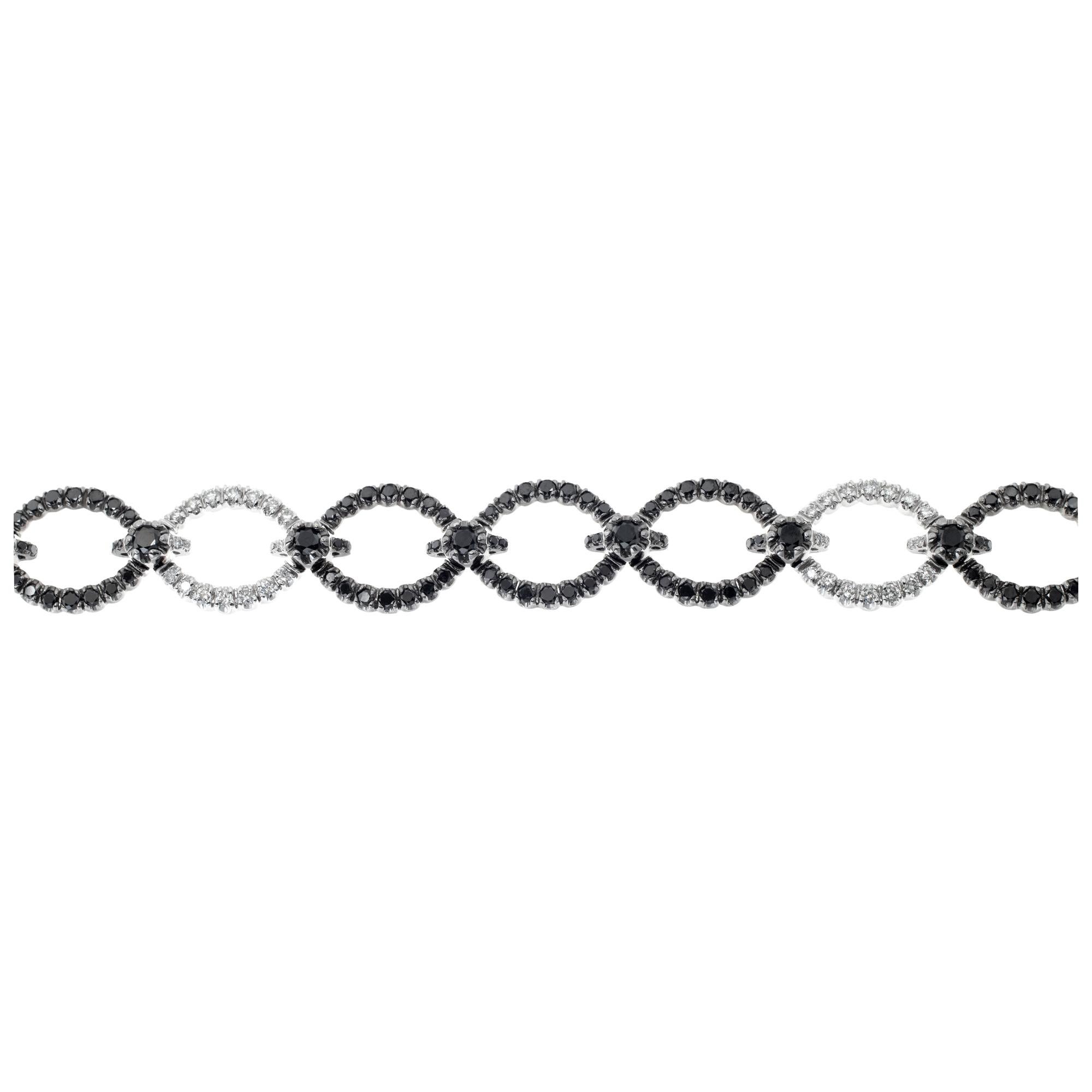 Women's White gold black & white diamond oval link bracelet For Sale