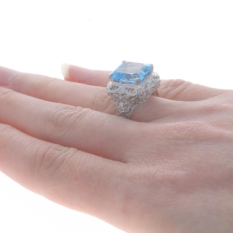 Weißgold Blauer Topas Cocktail Solitär-Ring - 14k Smaragdschliff 6,93 Karat Filigran im Angebot 1