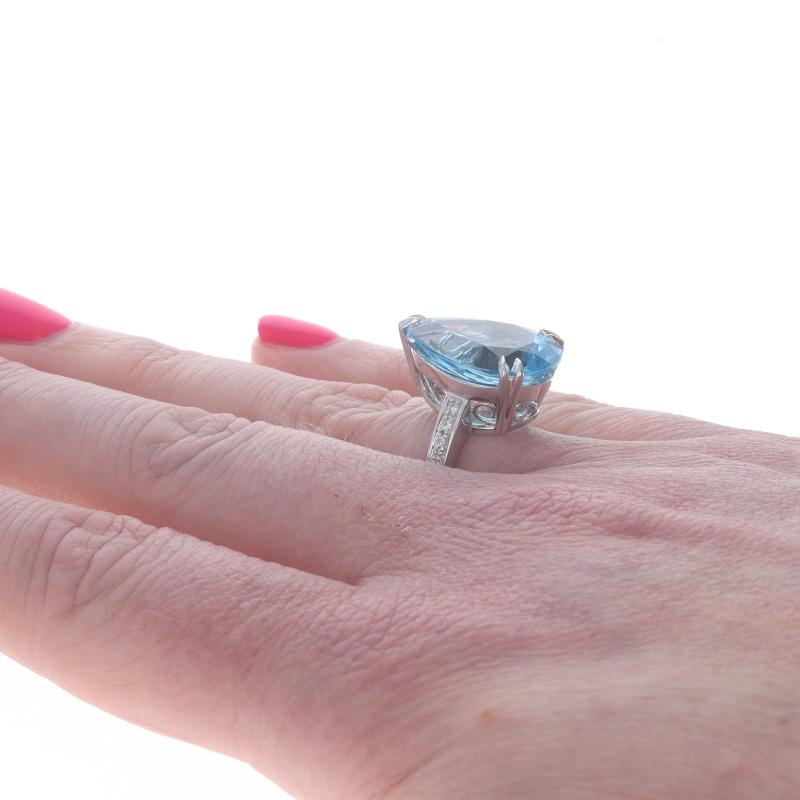 Donna Anello in oro bianco con diamanti e topazio blu - 14k Pear 14,31ctw in vendita