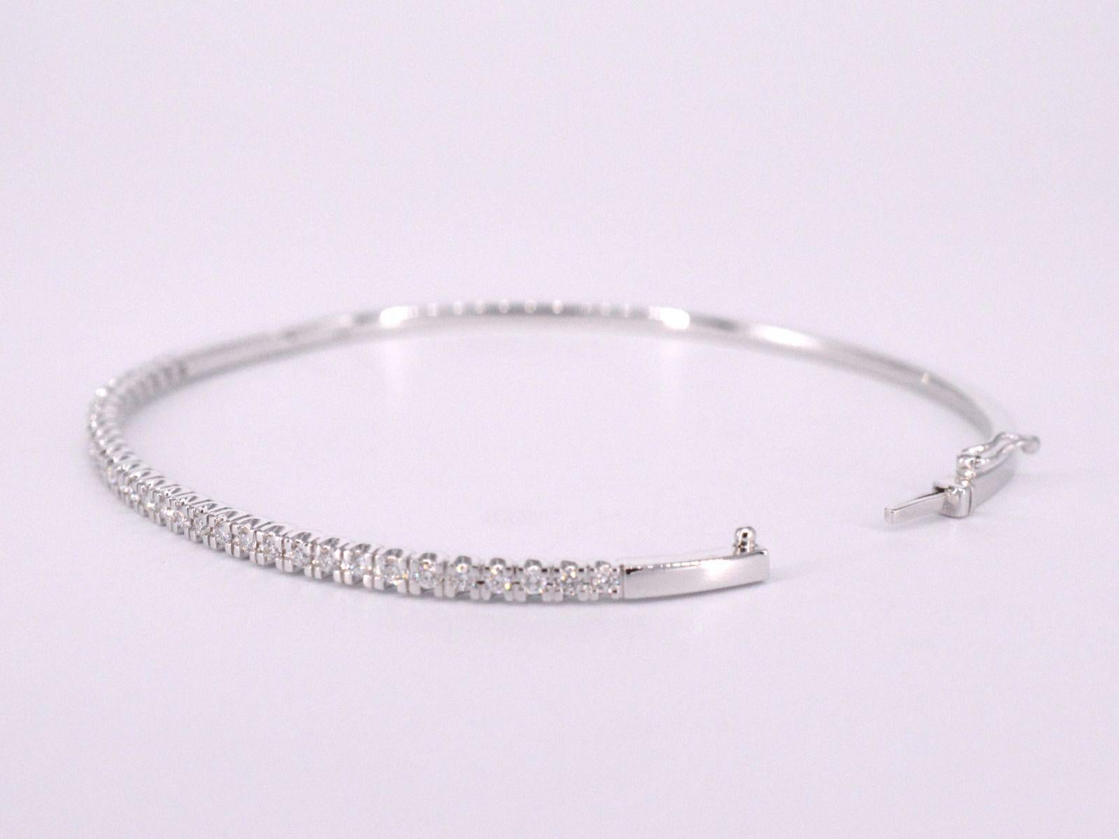 Bracelet en or blanc avec diamants Pour femmes en vente
