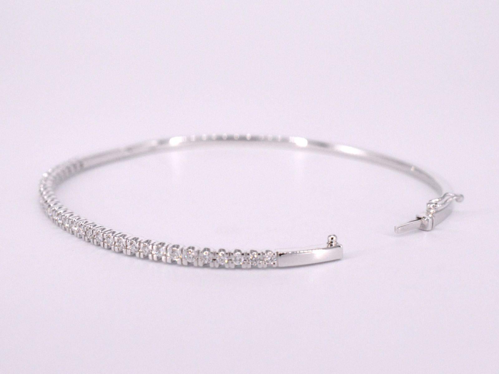 Women's White Gold Bracelet with Diamonds For Sale