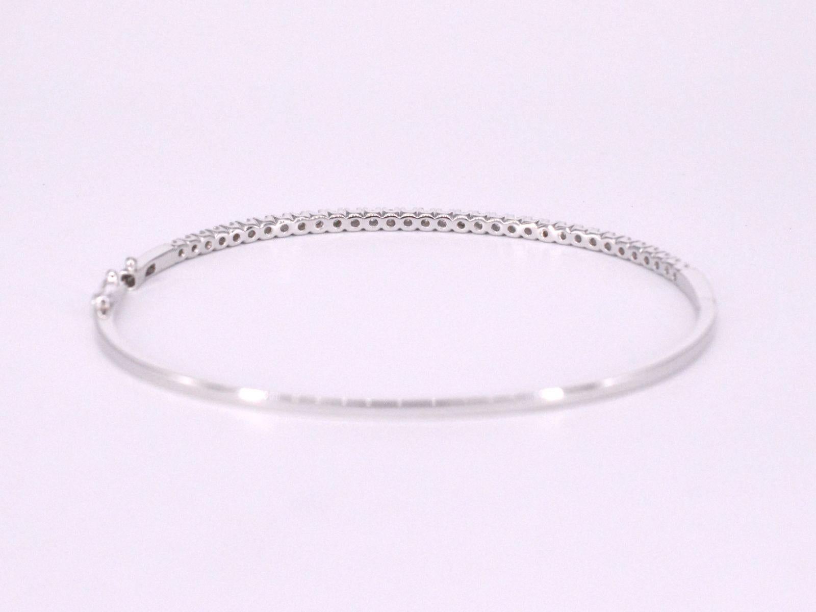 Bracelet en or blanc avec diamants en vente 1