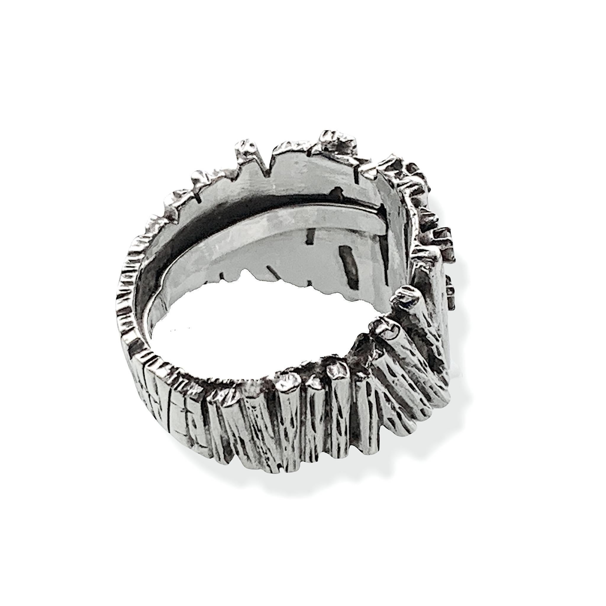 White Gold Brutalist Bark Design Diamond Ring In Good Condition For Sale In London, GB
