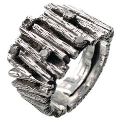 White Gold Brutalist Bark Design Diamond Ring