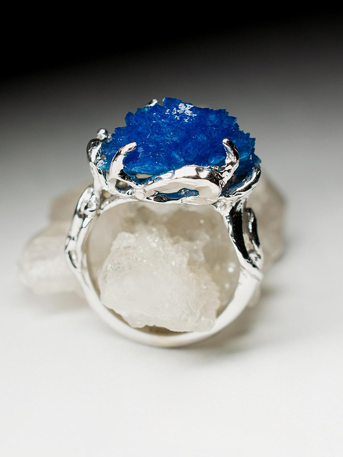 Weißgold Kavansit Goldring Alternative Verlobungsschmuck ungewöhnlicher Ring im Zustand „Neu“ im Angebot in Berlin, DE