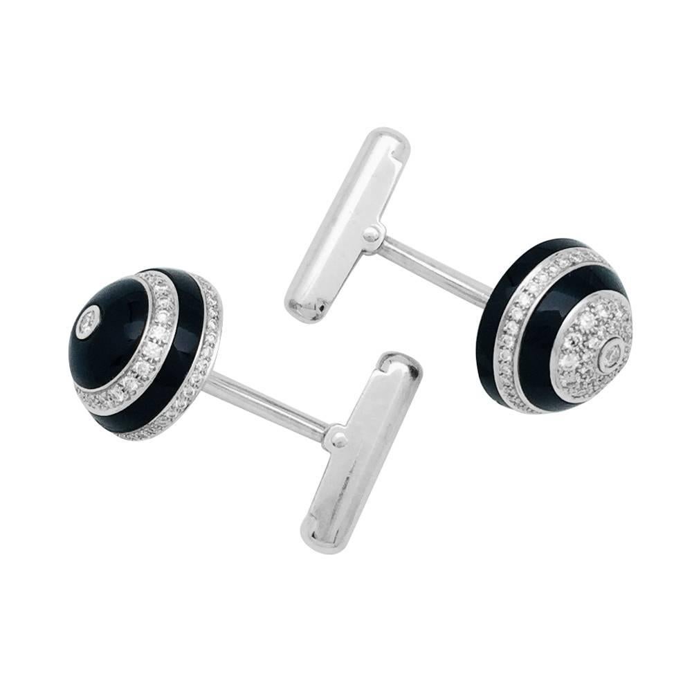 A 750/000 white gold pair of Chanel cufflinks, 