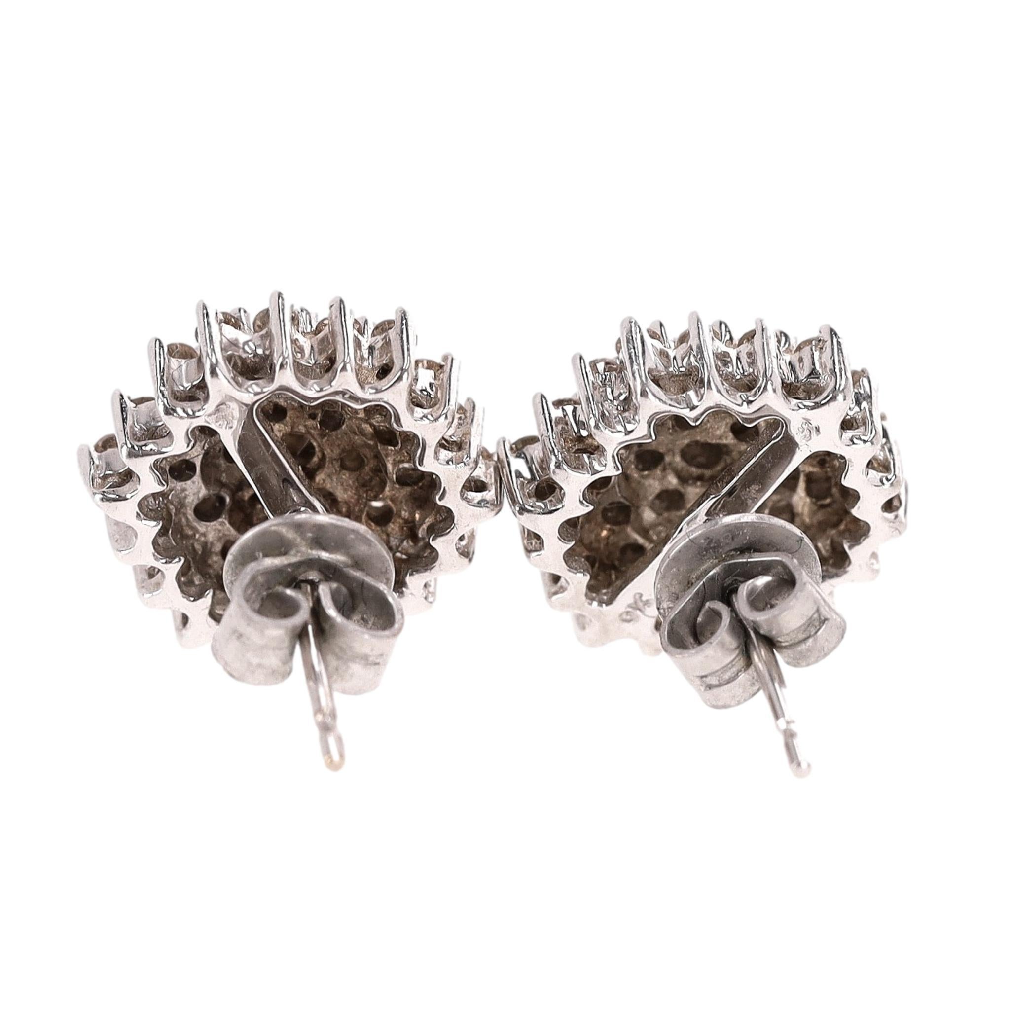 White Gold & Chocolate Diamond Cluster Earrings In Excellent Condition For Sale In London, GB
