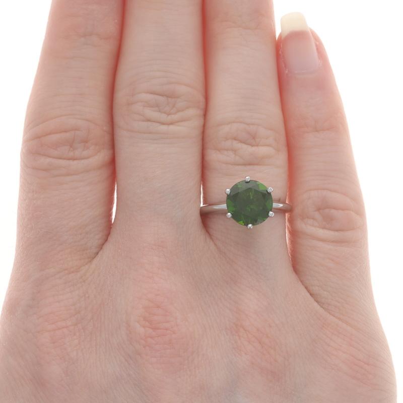White Gold Chrome Diopside Cocktail Solitaire Ring - 18k Round 2.53ct Engagement In Excellent Condition In Greensboro, NC