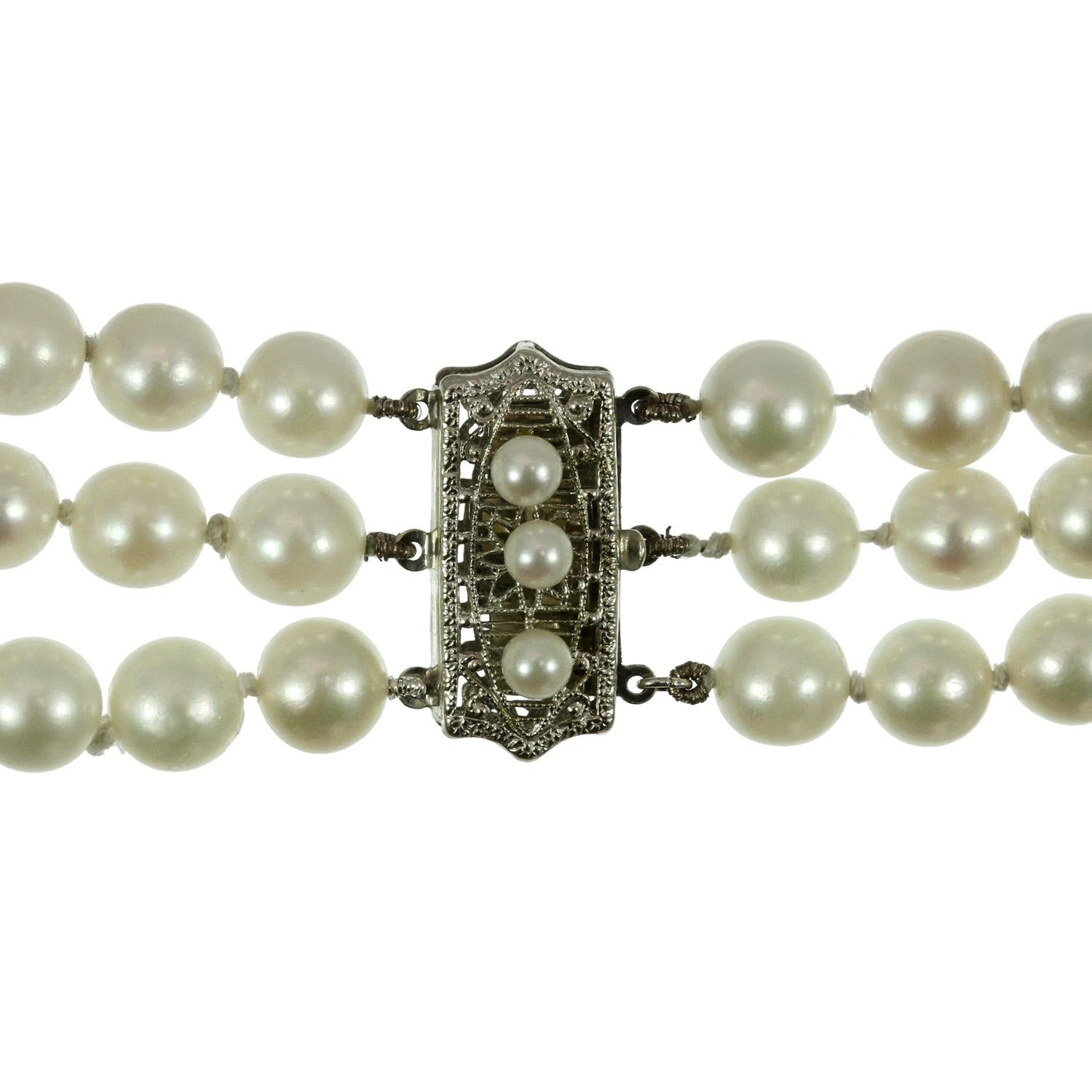 White Gold Clasp Three-Row Cultured Pearl Necklace In Excellent Condition For Sale In New York, NY