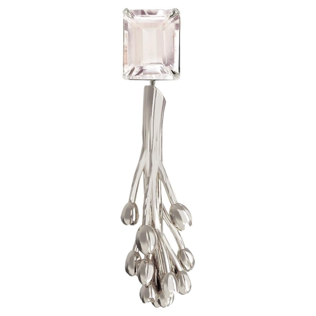 Broche contemporaine en or blanc avec Morganite rose clair