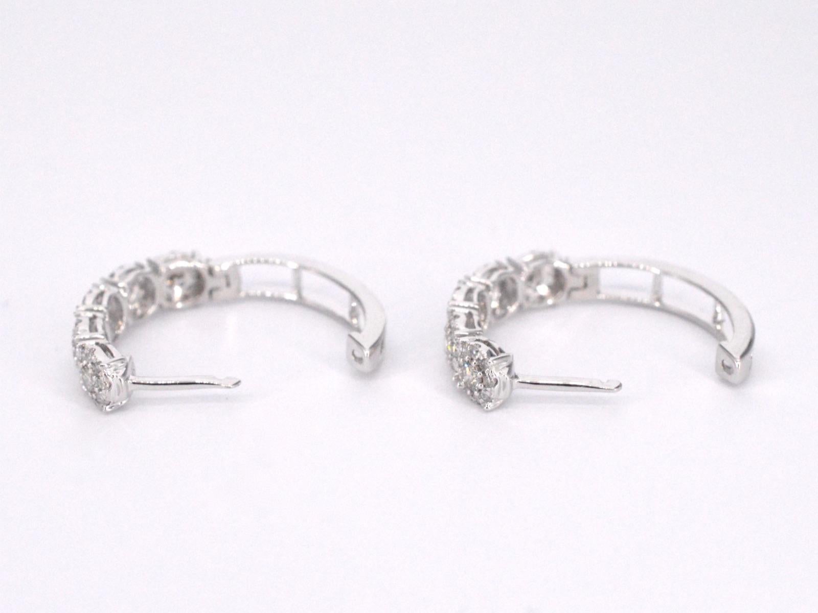 White Gold Creole Earrings with Five Chatons with Diamonds In New Condition For Sale In AMSTELVEEN, NH