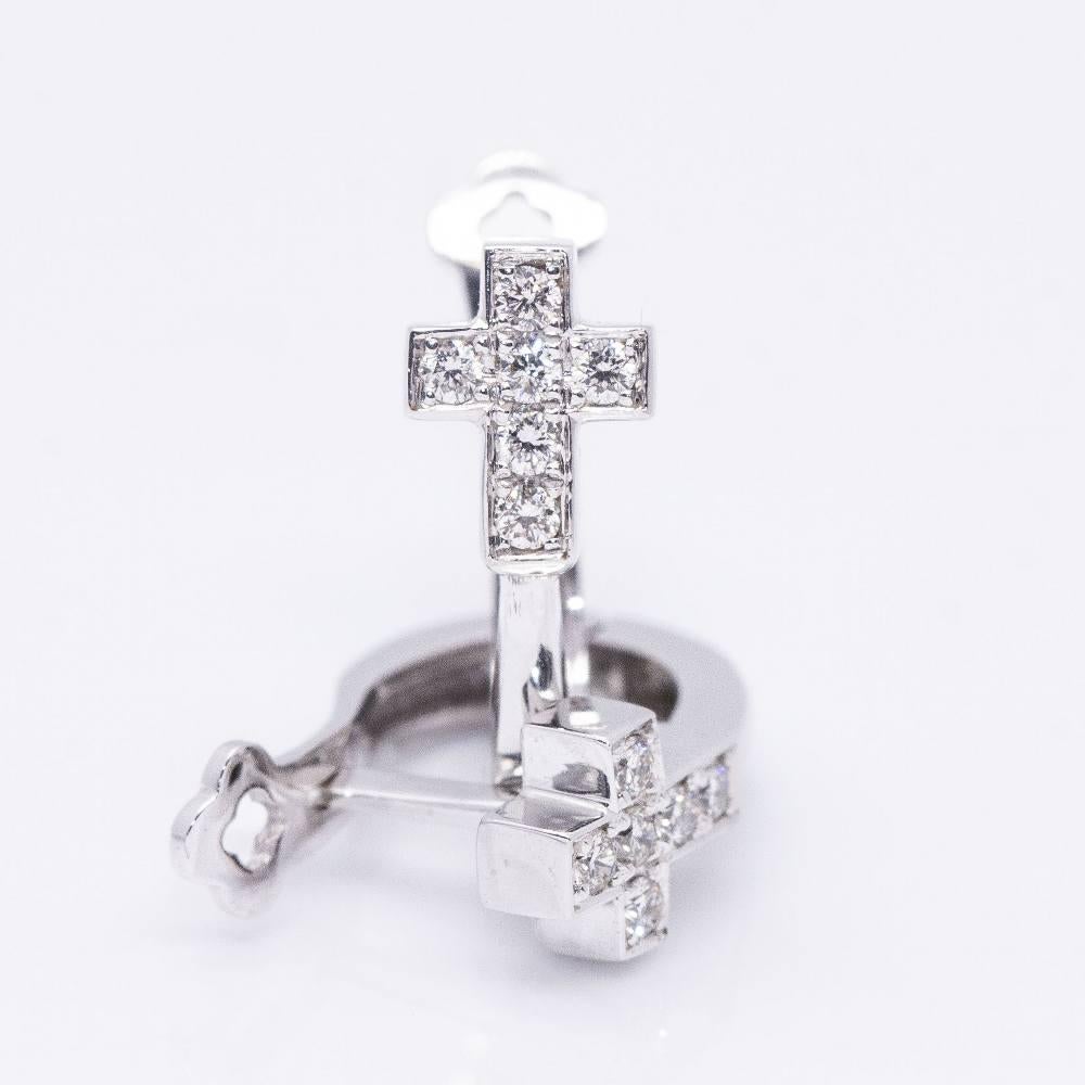 White Gold Cross Earrings In New Condition For Sale In BARCELONA, ES
