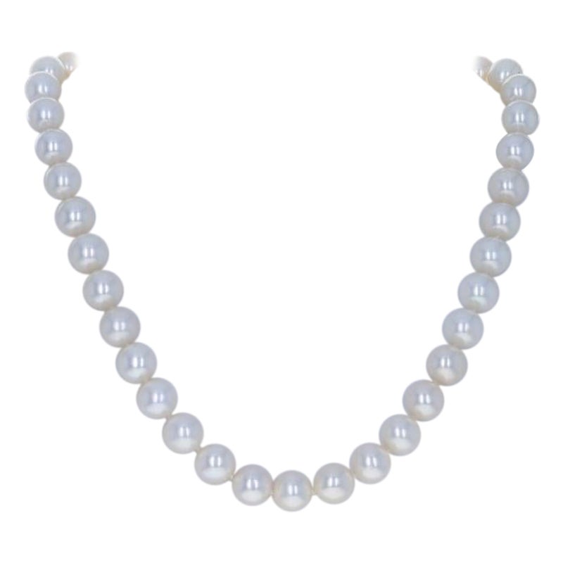Collier en or blanc avec perles de culture d'eau douce nouées 16 1/2" - 14k