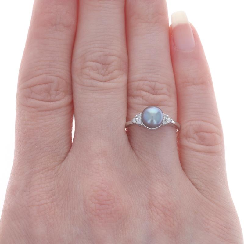 Ring aus Weißgold mit Zuchtperlen und Diamanten - 14k (Perle)